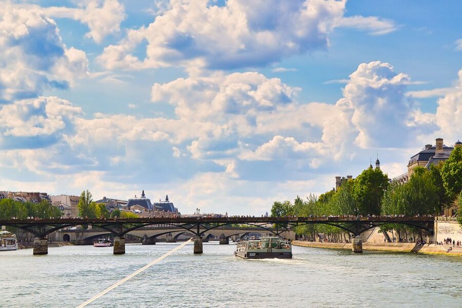 Paris: Day or Sunset Cruise with Drink, Ice Cream or Dessert - Comfort, weather, and seating on a big boat