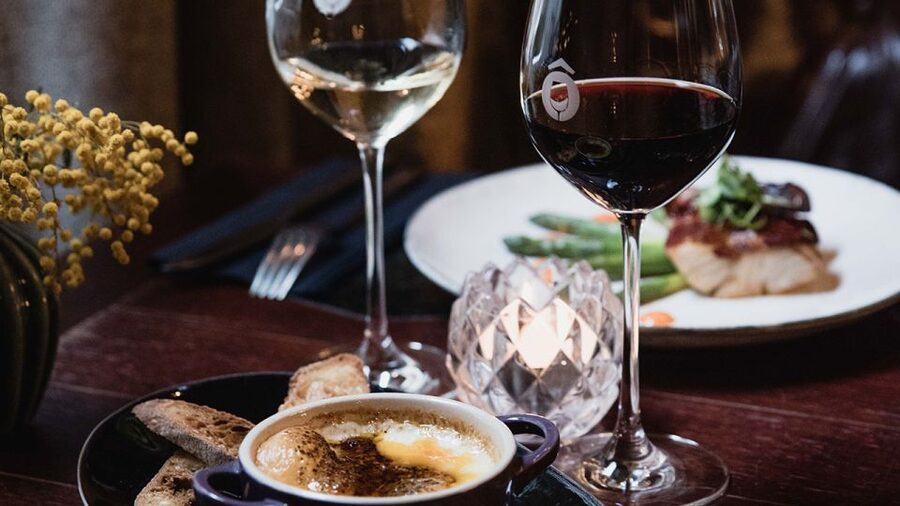 Paris: Dinner with Customized Wine Selection - Voltaire and George Sand vibes, with a real wine bar at center stage