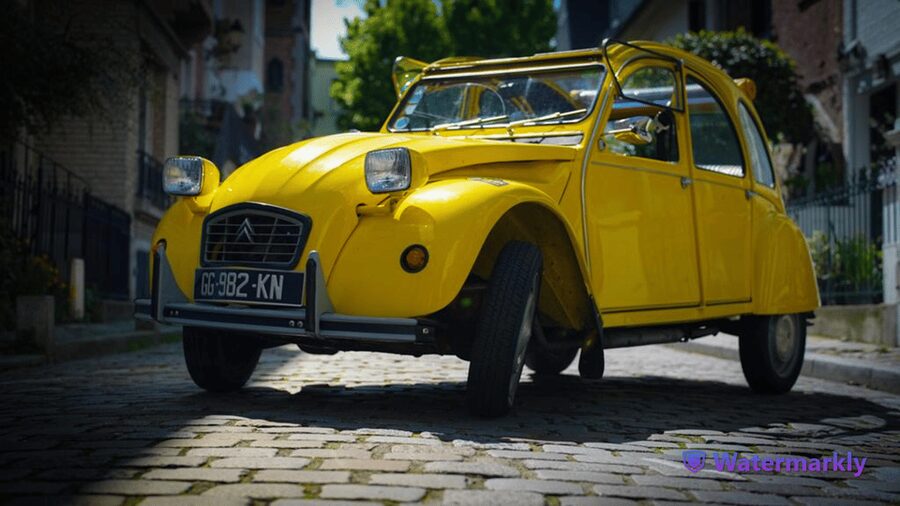 Paris: Discover Paris 2CV - Montmartre streets and back-street driving that actually feels like Paris
