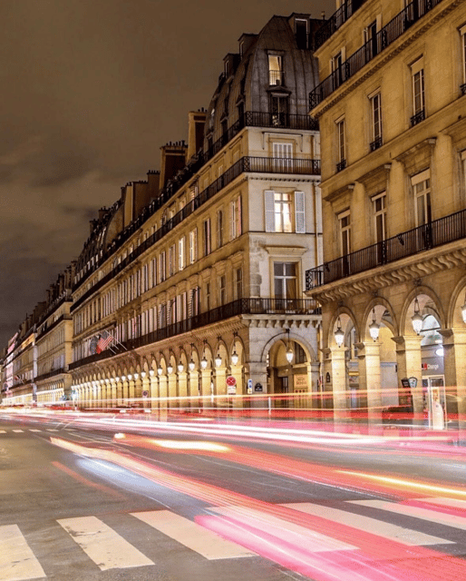 Paris: Discover Paris 2CV - Your guide and the photo-stop approach: how to get more value