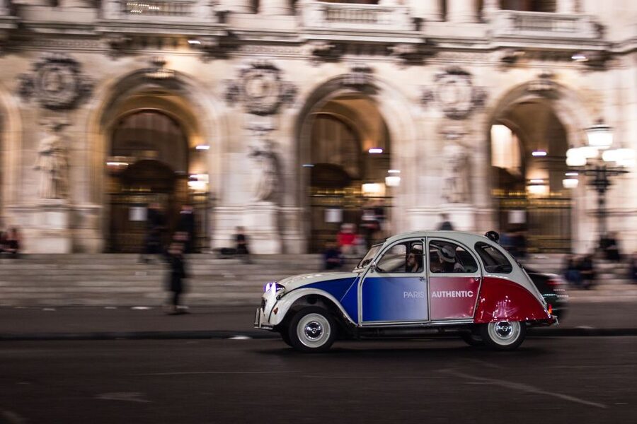 Paris: Discover Paris by Night in a Vintage Car with a Local - What to wear and pack for an open-top night in Paris