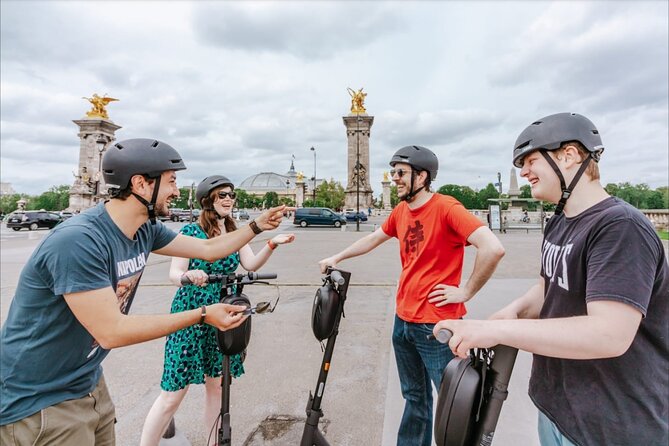 Paris E-Scooter Tour with fun & informative guide (small groups) - Le Marais pause: restroom time and an easy coffee or snack reset