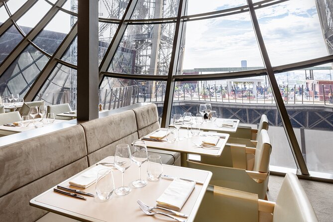 Paris Early Evening Dinner at Eiffel Tower's Madame Brasserie - What the Dinner Feels Like: Service, Food Quality, and the Pace