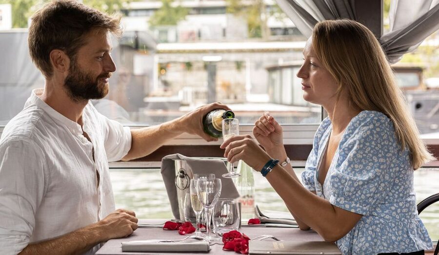 Paris: Early Evening Dinner Cruise on the River Seine - Should You Book This ParisCityVision Early Evening Seine Cruise?