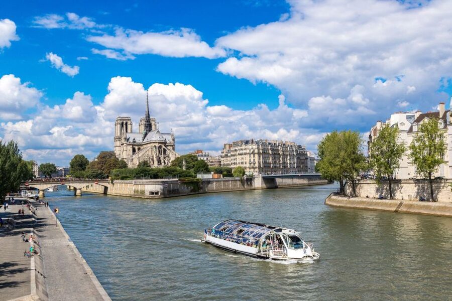 Paris: Eiffel Tower Access and Seine River Cruise - From Eiffel Tower to the Seine: Port de la Bourdonnais and Bateaux Parisiens