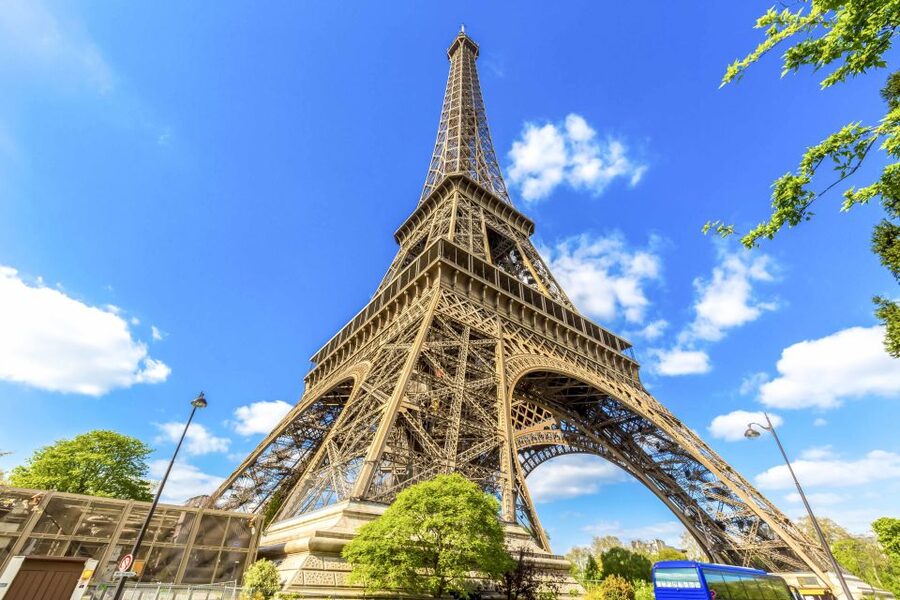 Paris: Eiffel Tower Access by Elevator & Seine River Cruise - Small print that can swing the experience