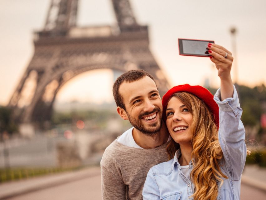 Paris: Eiffel Tower Access w/ Audioguide and Optional Cruise - Where the experience starts: Place de Sydney and the security shortcut
