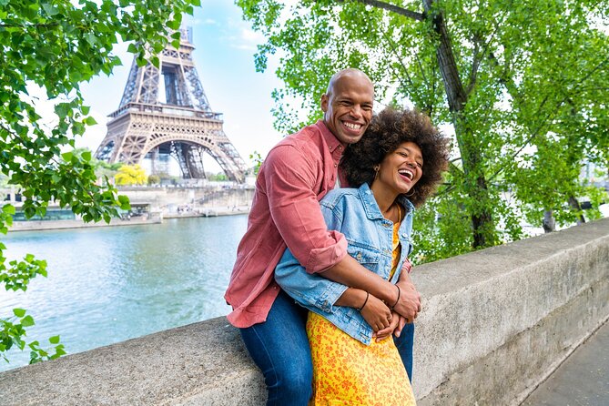 Paris: Eiffel Tower Photo Shoot - Stop 1: Eiffel Tower Posing With Real Directions