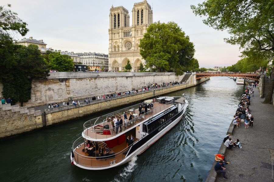 Paris: Eiffel Tower Tour & Seine River Cruise Tour - The small stuff that makes or breaks your day