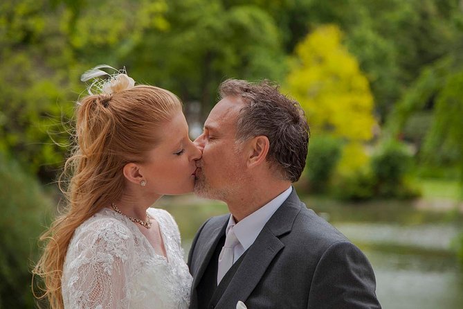 Paris Eiffel Tower Wedding Vows Renewal Ceremony with Photo Shoot - The ceremony with Elizabeth: meaning first, photos second
