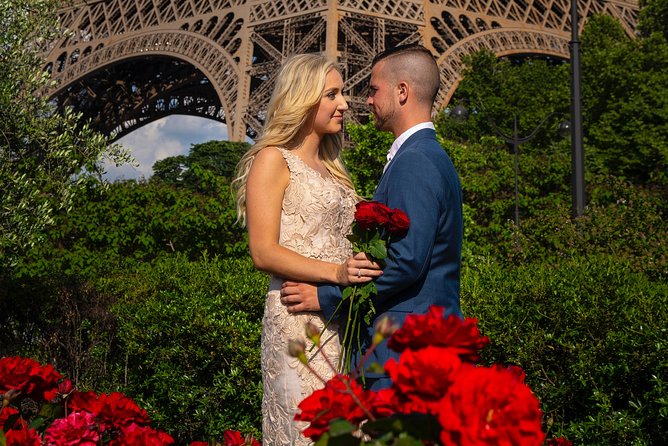 Paris Eiffel Tower Wedding Vows Renewal Ceremony with Photo Shoot - Weather and crowds: what to expect and how to plan