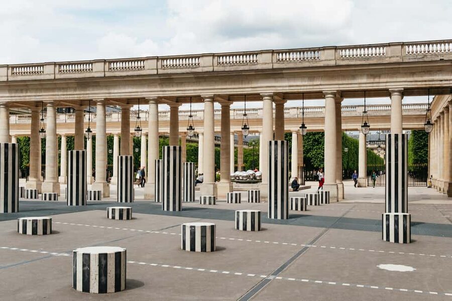 Paris: Emily TV Show Locations Guided Walking Tour - Pont des Arts: where the Seine views help your photos actually look Paris