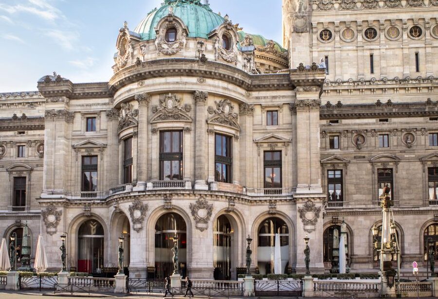 Paris: Emily TV Show Locations Guided Walking Tour - Place de Valois and Rue de Montpensier: history you can feel in your feet