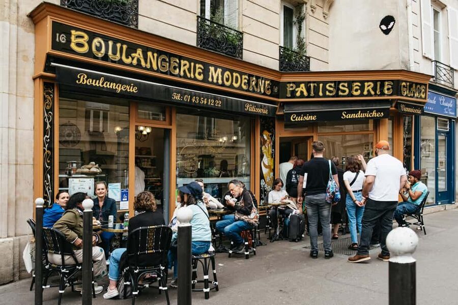 Paris: Emily TV Show Locations Guided Walking Tour - Cour du Commerce Saint-André: cobblestones, period details, and quick photo wins