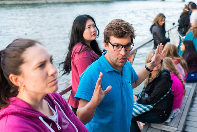 Paris Evening Bike Tour with 1-hour Seine River Cruise - Eiffel Tower views twice, plus a sweet spot for crepes