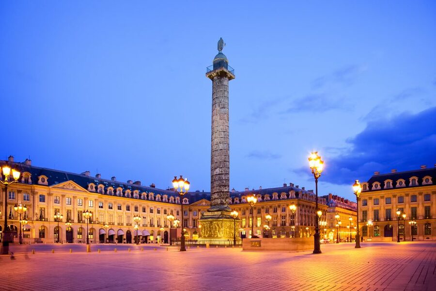 Paris: Evening Sightseeing Tour and Moulin Rouge Show - Drop-Off in Central Paris After 11 pm: Don’t Assume It’s Near Your Hotel