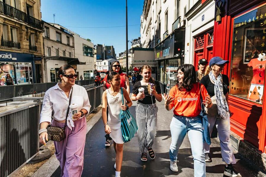 Paris: Explore Montmartre’s Hidden Gems - Starting at Blanche with a bakery win