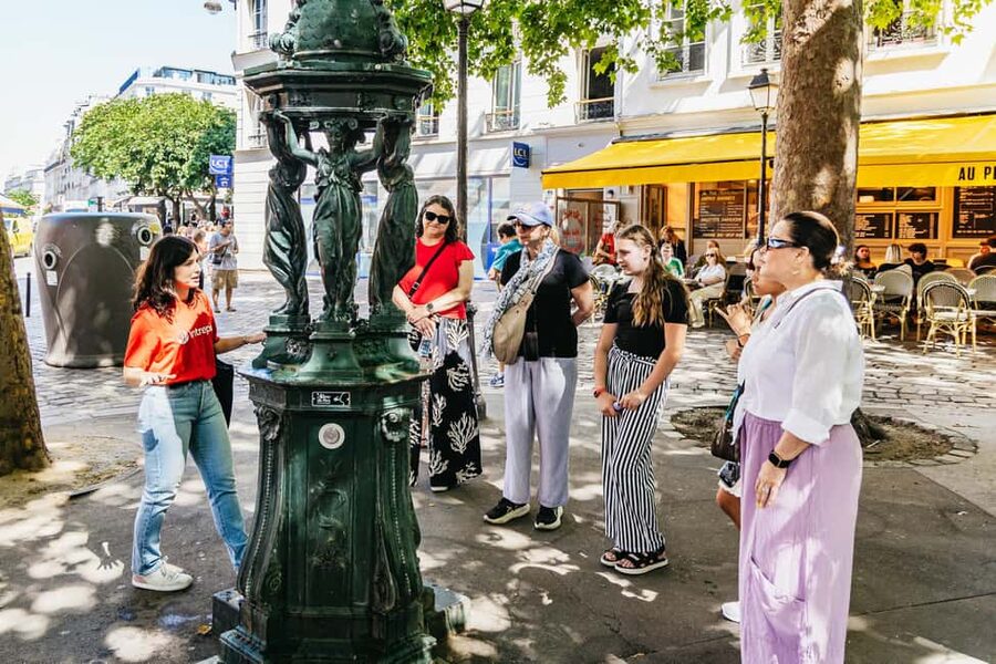 Paris: Explore Montmartre’s Hidden Gems - Wall of Love and the quick stops that make photos easy