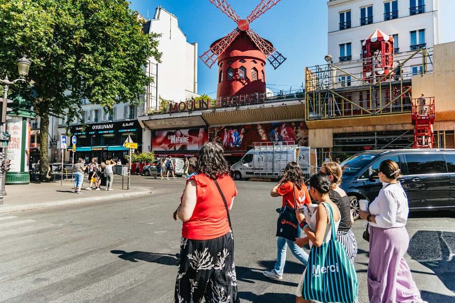 Paris: Explore Montmartre’s Hidden Gems - The Sacré-Cœur finish: views that justify the climb