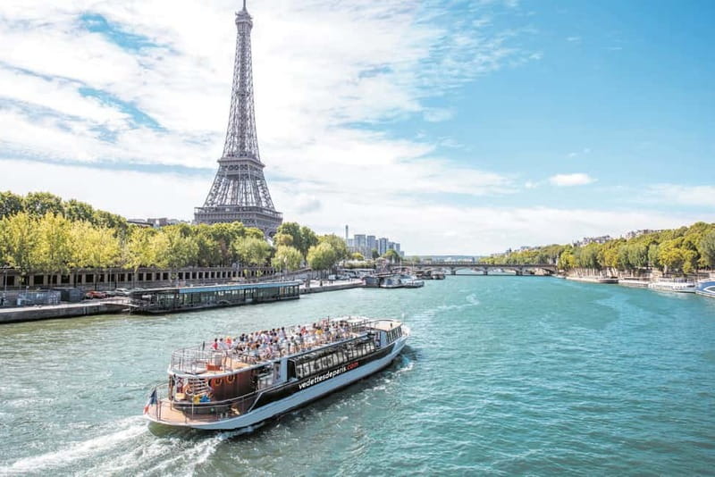 Paris: Fast-Access Seine River Cruise from Eiffel Tower - Bridges and the Pont de Bir-Haikeim Photo Moment