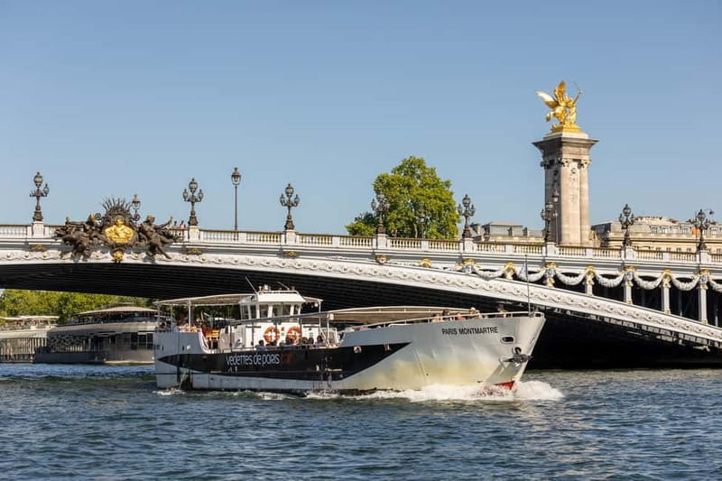 Paris: Fast-Access Seine River Cruise from Eiffel Tower - The App Add-On: Multilingual Audio When You Want More