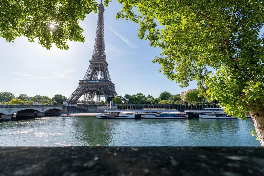 Paris: Fast-Access Seine River Cruise from Eiffel Tower - Value Check: Is $21 Worth It for a Guided Seine Cruise?