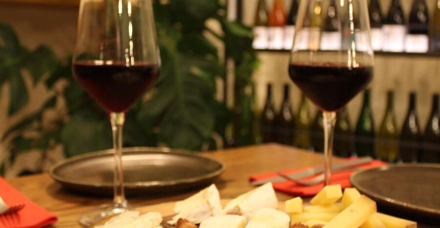 Paris: French Wine and Cheese Guided Tasting - Should you book this Paris wine and cheese tasting?