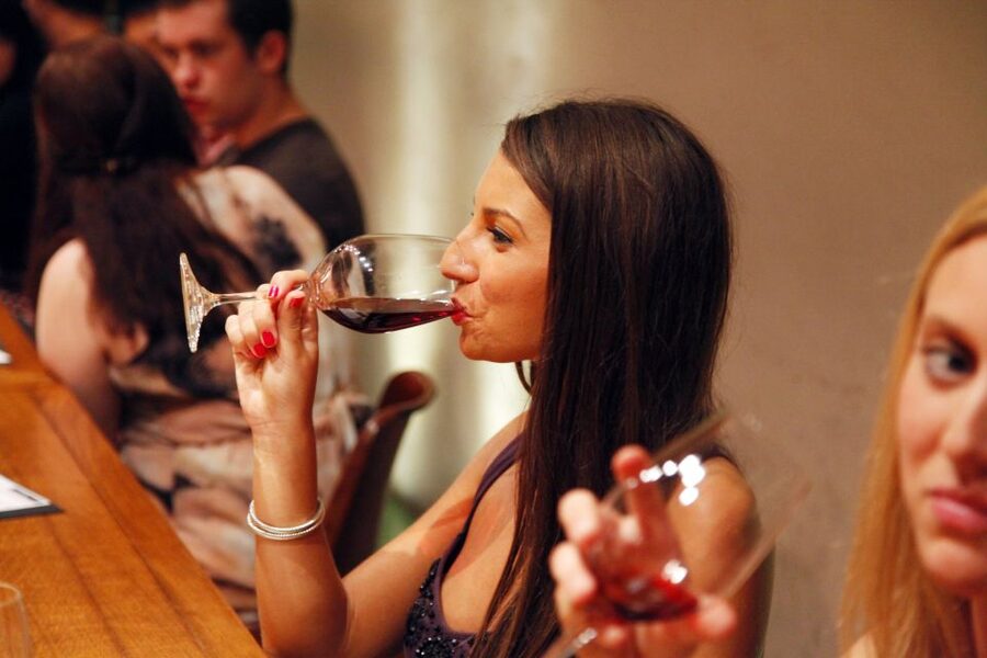 Paris: French Wine Tasting Class with Sommelier - Who This Wine Class Fits Best