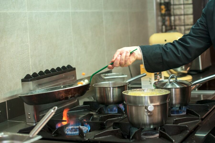 Paris: Full-Day Cooking Class with 3-Course Lunch - Should You Book It?