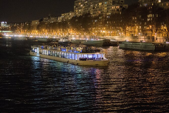 Paris Gourmet Dinner Seine River Cruise with Singer and DJ Set - Eiffel Tower Sparkles From the Rooftop Terrace