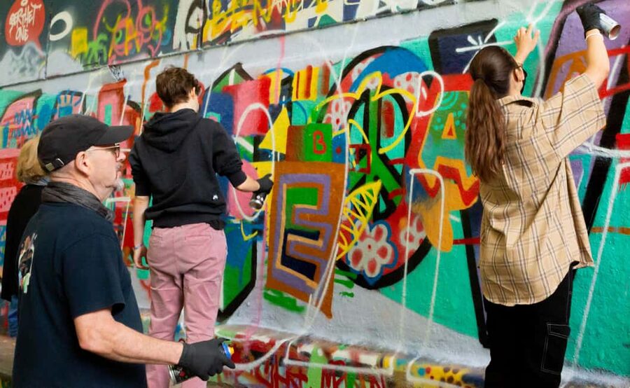 Paris: Graffiti and Street Art Workshop - Why this Paris graffiti workshop works (even if you think you cannot draw)