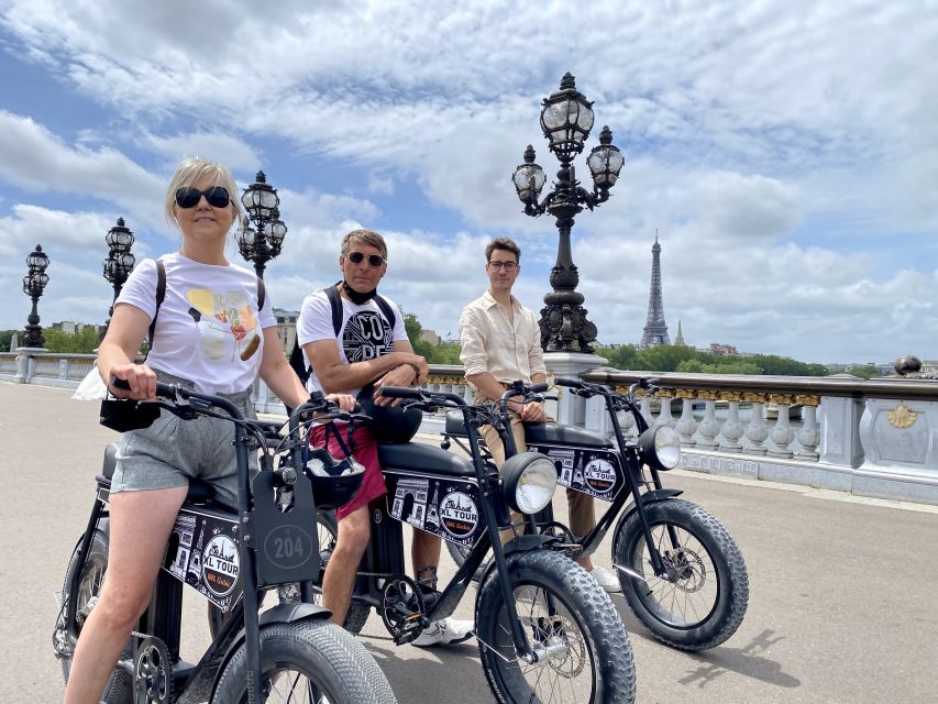 Paris: Guided City Tour by Electric Bike - Pont Neuf to the Pont des Arts love-lock scene