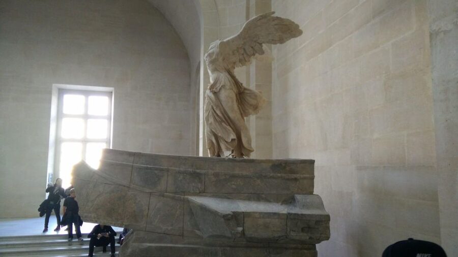 Paris: Guided Louvre Museum Tour with Optional Entry Ticket - Key highlights at a glance