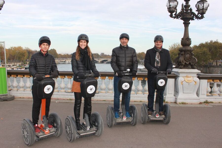 Paris: Guided Segway Tour - Arc de Triomphe and the glide toward the Champs de Mars