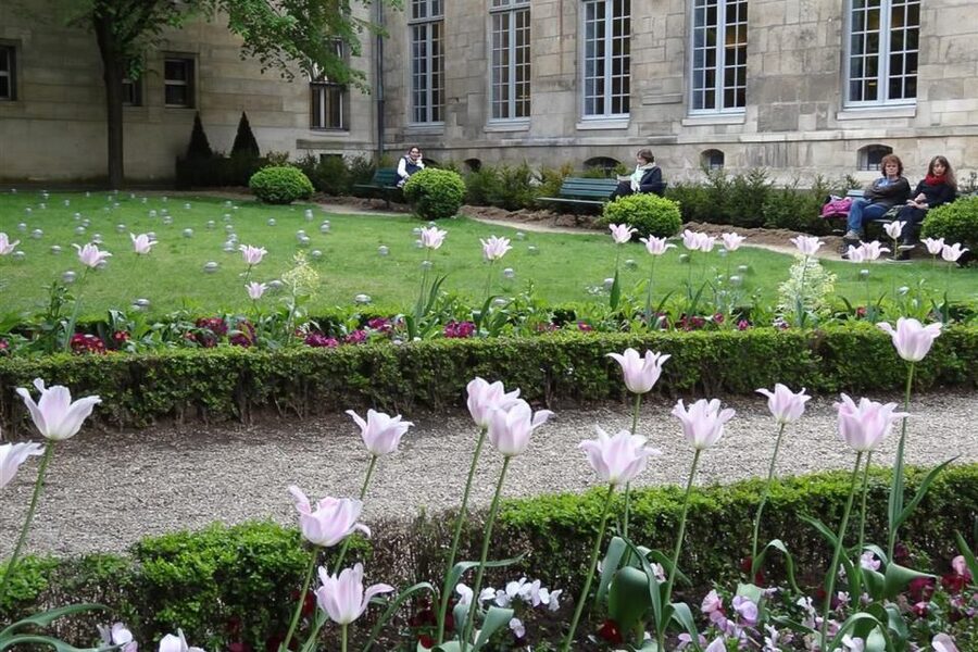 Paris: Guided tour of Marais in German - Key takeaways