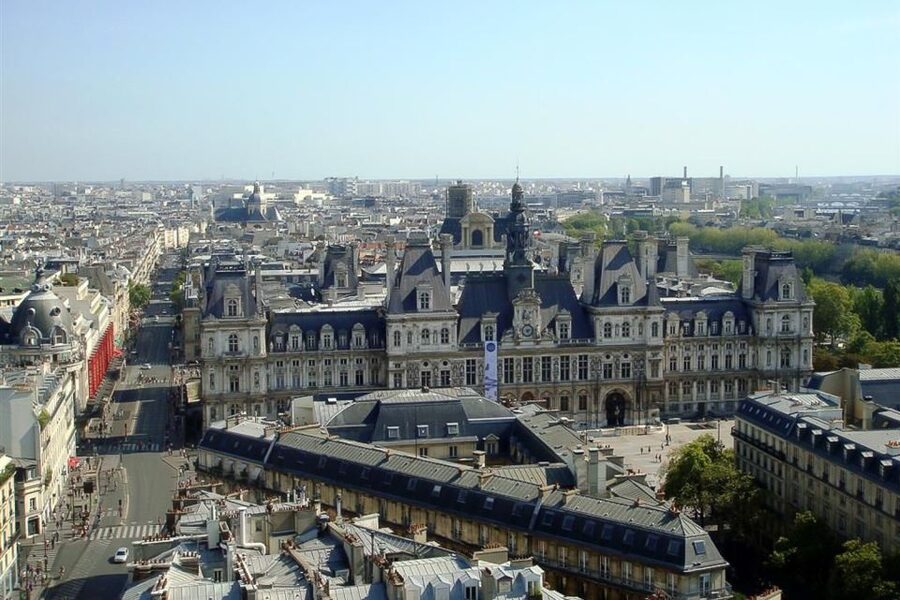 Paris: Guided tour of Marais in German - Meeting at Hôtel de Ville, then walking a tight loop