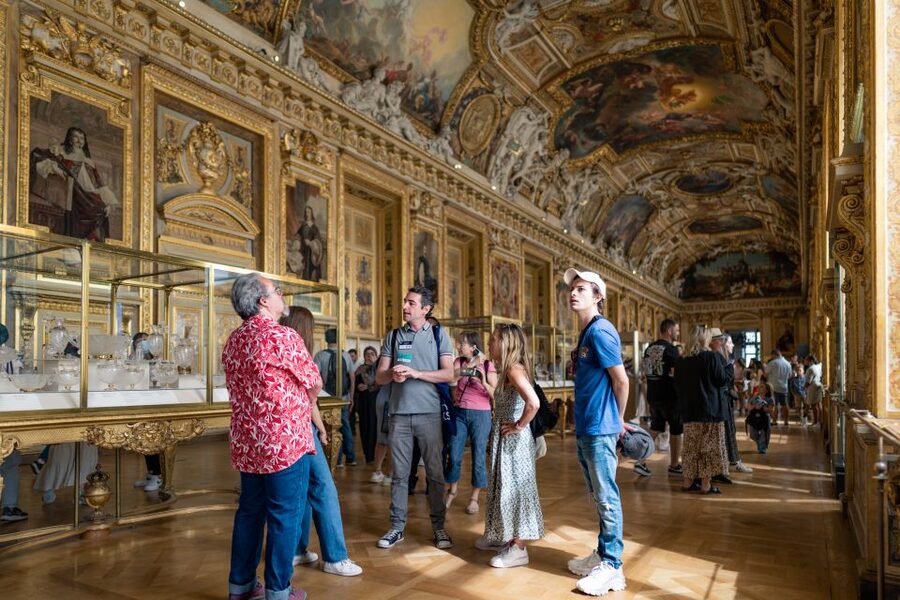 Paris: Guided Tour of the Must-Sees of the Louvre Museum - Meeting at Arc du Triomphe du Carrousel, then straight into Louvre mode