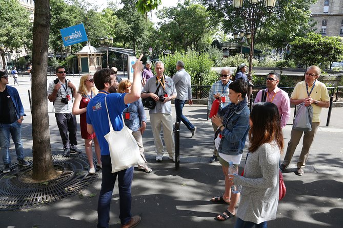 Paris Guided Tour with Notre Dame Cathedral or Ste Chapelle Entry - Start on Pont Neuf for fast Paris orientation