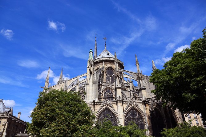 Paris Guided Tour with Notre Dame Cathedral or Ste Chapelle Entry - Who should book this Paris church and island walk