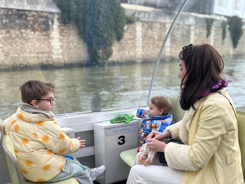Paris: Hop-On Hop-Off Seine Cruise Pass with 9 Stops - Stop by stop: Eiffel Tower, Orsay, Saint-Germain, and Notre-Dame