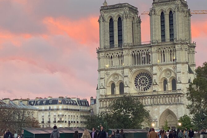 Paris Île de la Cité and Notre-Dame Walking Tour With Crypt - Île de la Cité: The “Why Here?” Lesson You Get Fast