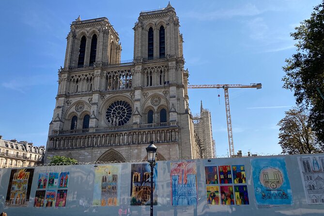 Paris Île de la Cité and Notre-Dame Walking Tour With Crypt - Price and Value: Why This Costs Less Than a Cathedral Day