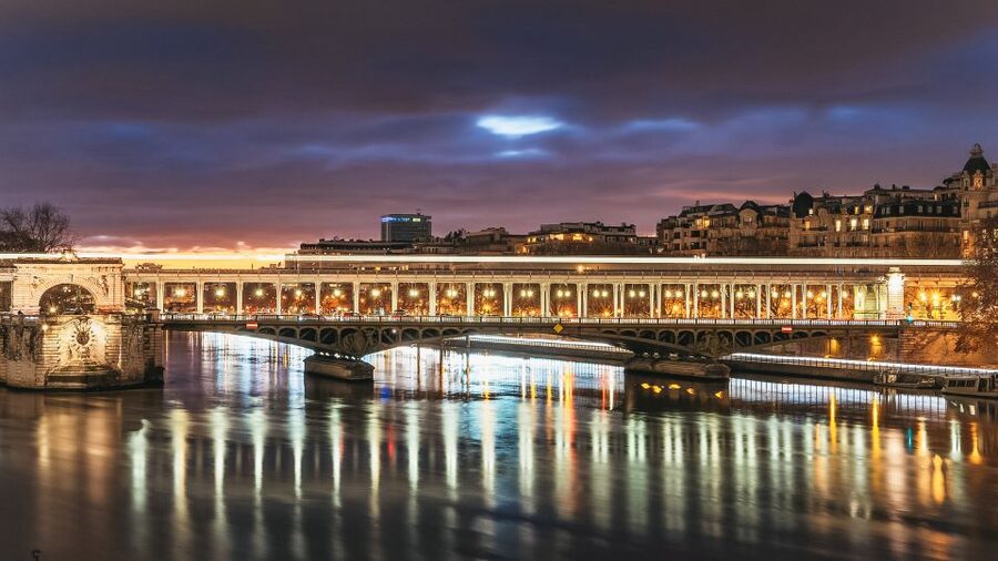 Paris: Illuminated Evening River Cruise & Waffle Tasting - Practical Notes That Save You from Headaches