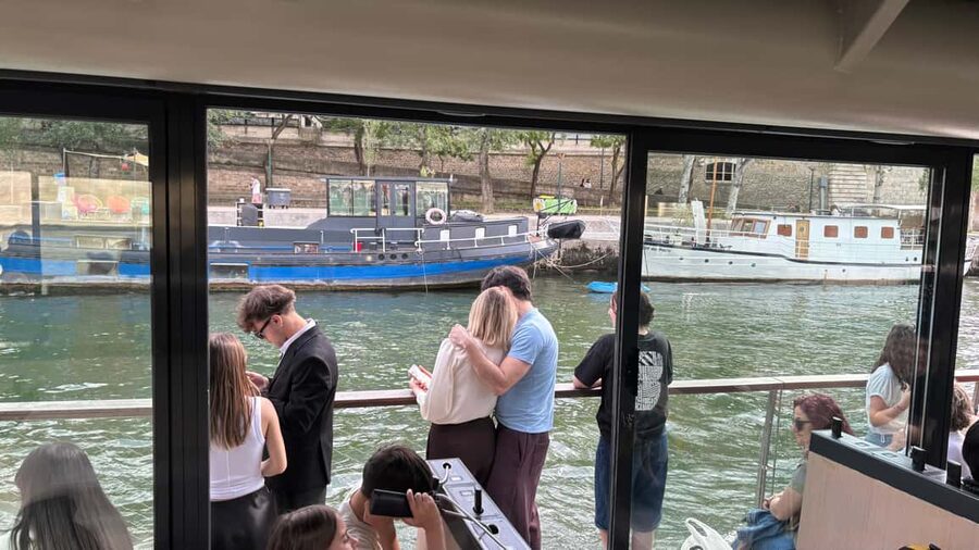 Paris: Illuminations River Cruise with Audio Commentary - The Route in Plain English: What You See at Each Major Pass