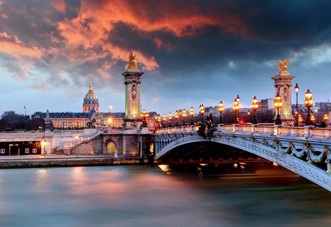 Paris Illuminations Tour with Moulin Rouge Show and Cruise Option - Show Time May Shift: 11 PM vs 9 PM Provisioning