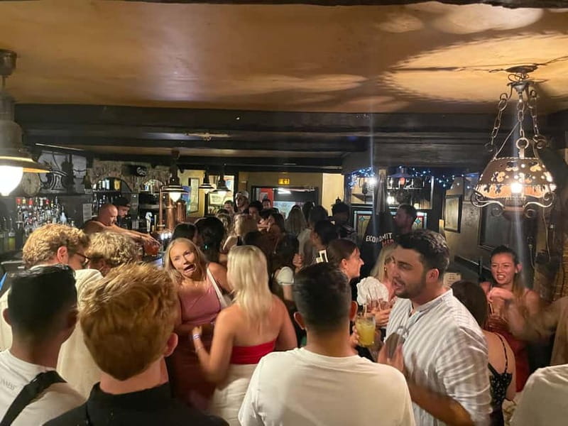 Paris International Pub Crawl with Free Shots & Fun Games - The 3 to 4 bar visits, discounted drinks, and free shots on arrival