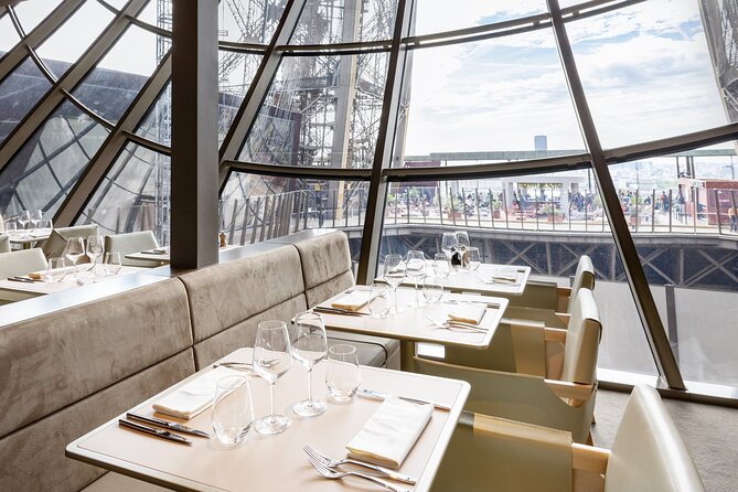Paris Late Lunch at Eiffel Tower's Madame Brasserie Restaurant - How Long to Plan: 1 Hour 30 Minutes, Plus Real Life