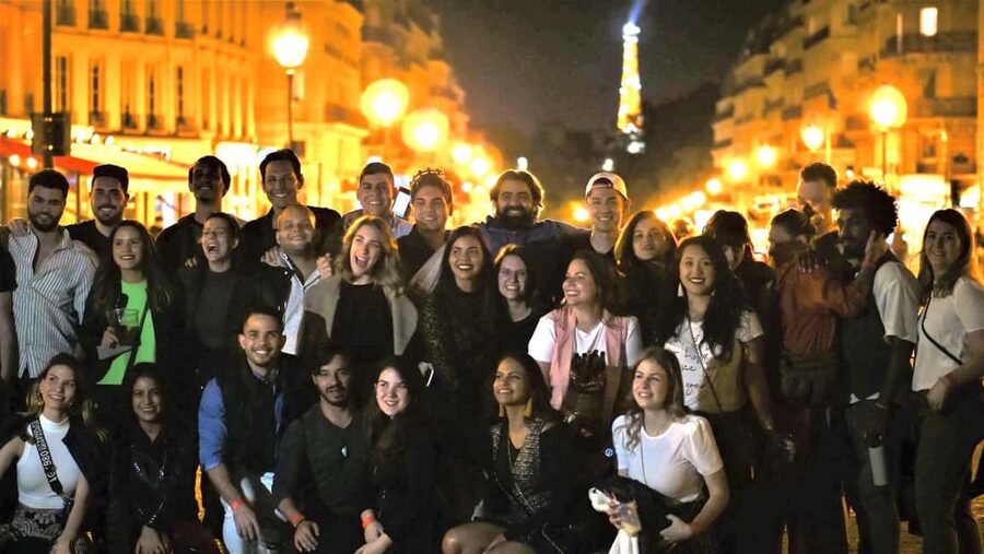 Paris: Latin Quarter Guided Pub Crawl to Bars and Clubs - Latin Quarter pub crawl, built for friends fast