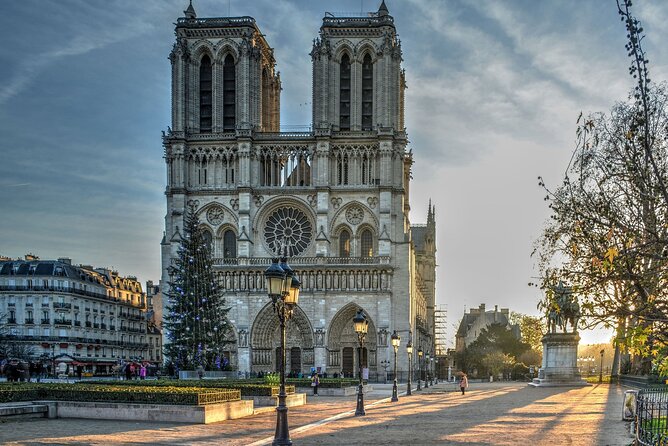 Paris Latin Quarter Walking Tour plus Seine River Cruise Option - Stop 3: Rue de la Huchette for street vibe and evening energy