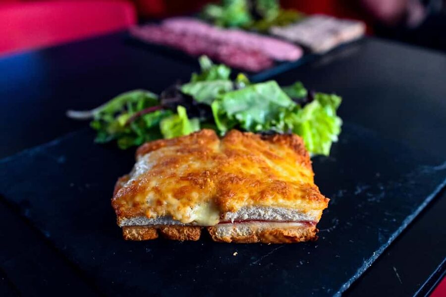 Paris: Le Marais District Food Tour with 10+ Tastings & Wine - Price and value: is $101 per person worth it?